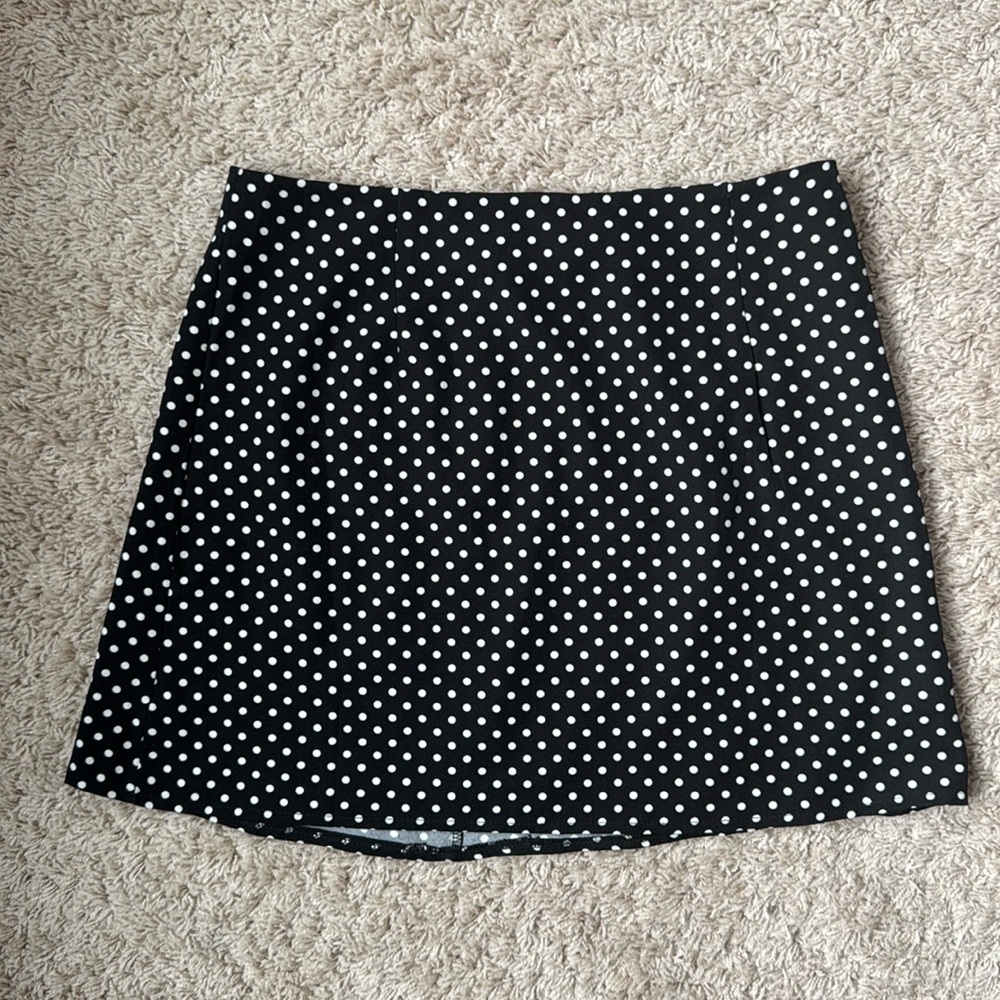Princess Polly polkadot skirt US size 8, excellent condition